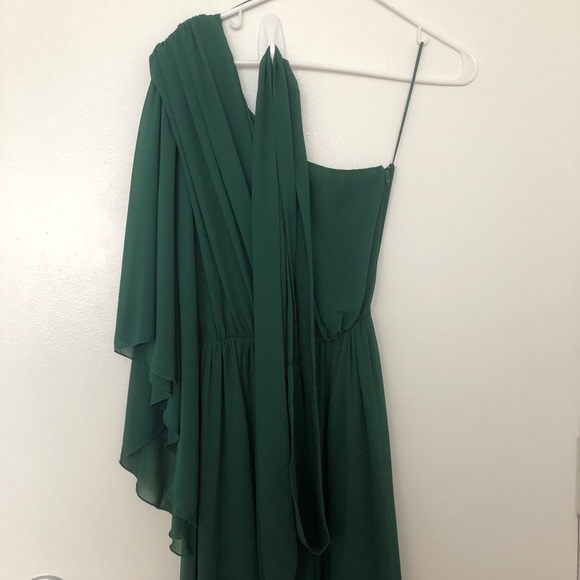 Black tie Long dress! European designer and chic style! Comes with its belt. - Picture 2 of 5